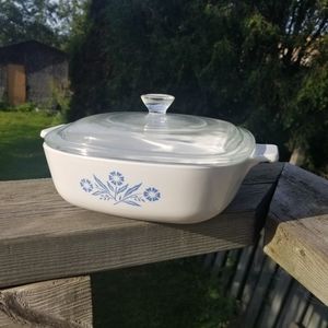 Vintage 4-Cup Corningware Dish, Blue Cornflower Design